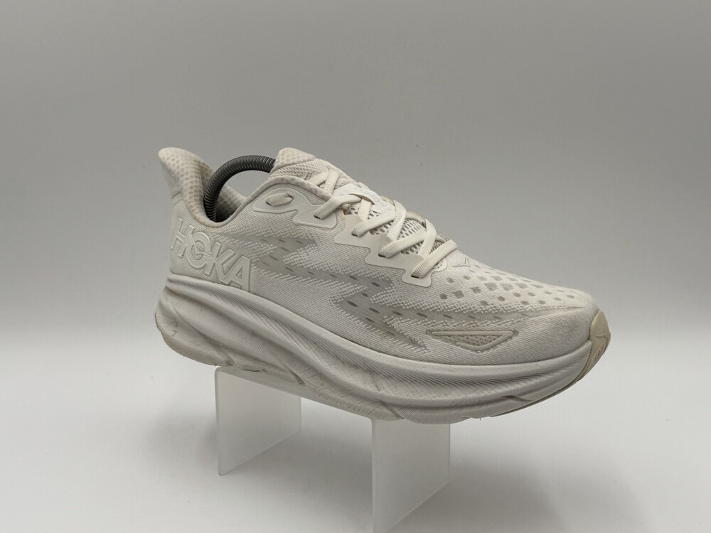 Hoka One One Clifton 9 Womens Size 10B White Running Shoes Sneakers 1127896 NCWT
